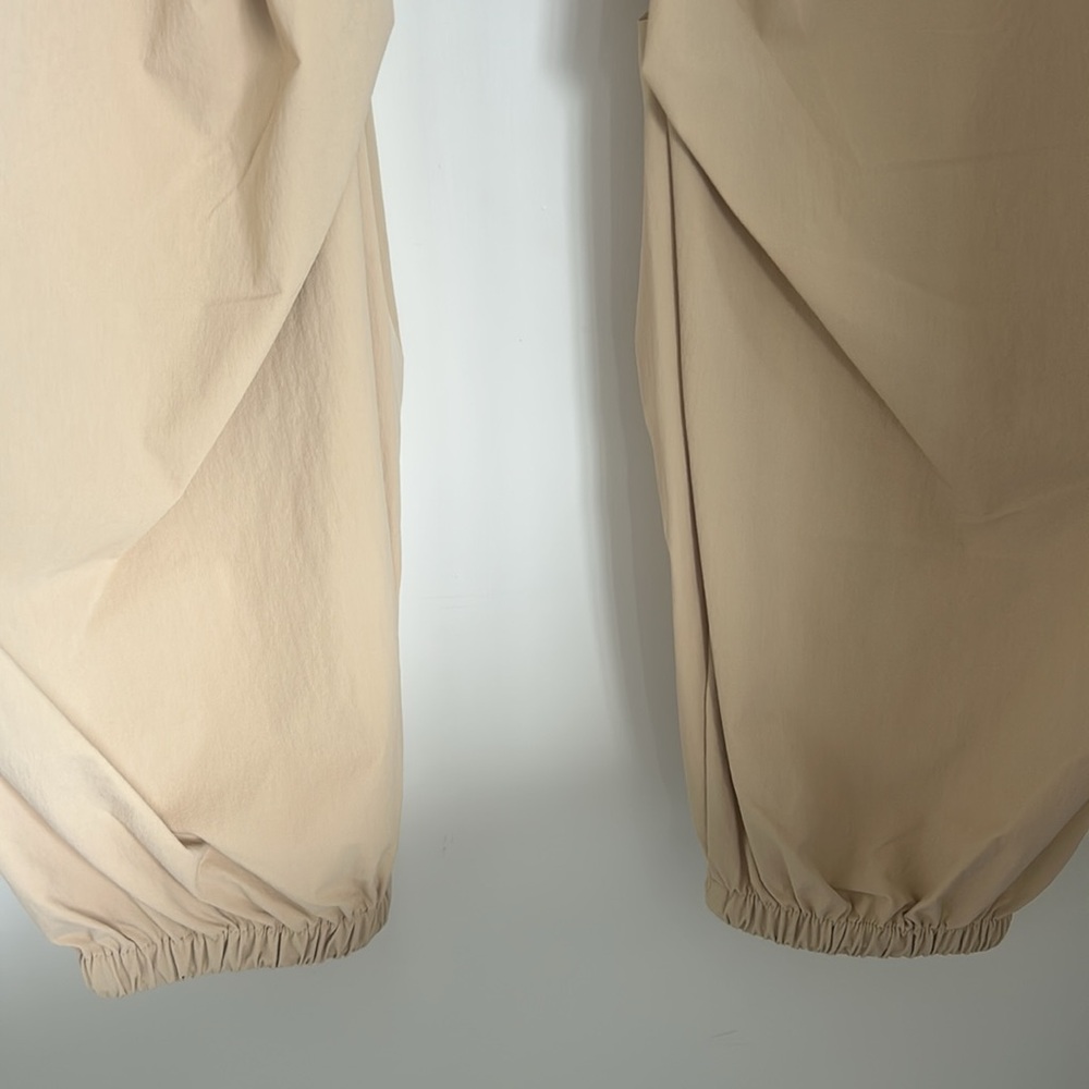 New Alice and Olivia Shara parachute cargo pants - Picture 7 of 16